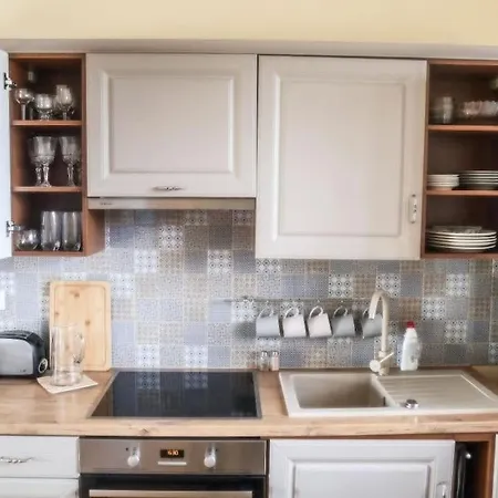 Apartamento Pihtla Tee Kuelaliskorter 1 *